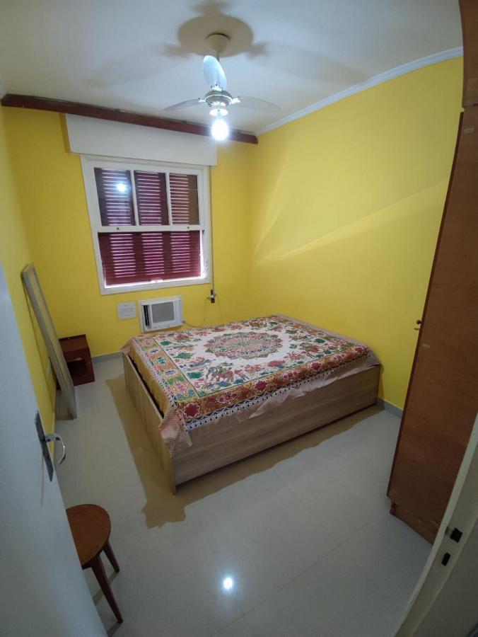 Apartamento Guaruja, Apto A 150 Metros Da - Enseada *
